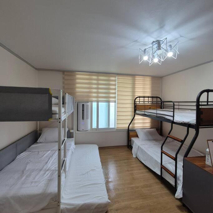 Jtn Homestay Room Rent Only Сувон Экстерьер фото